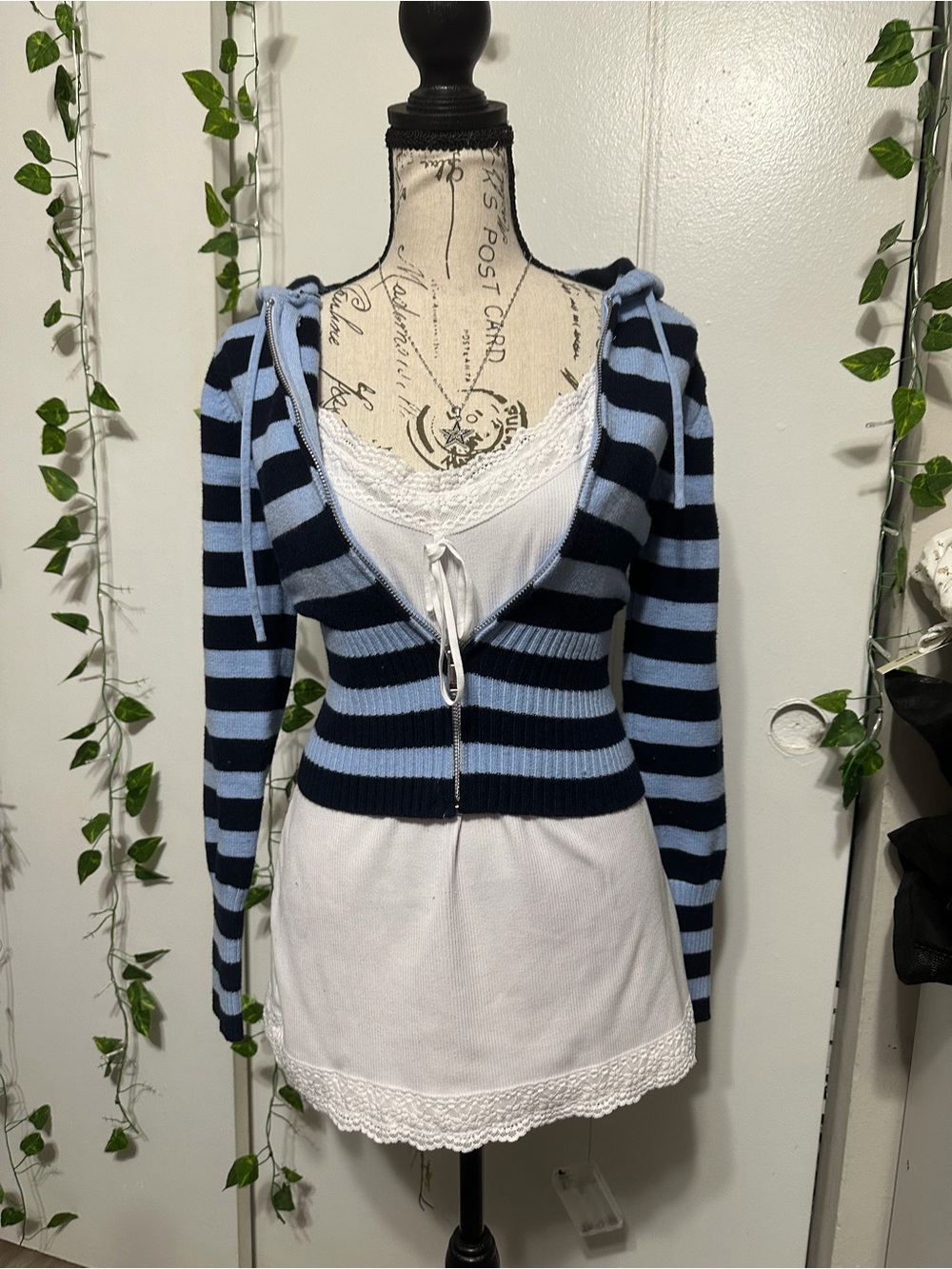 Striped Lightweight Cropped Hooded Zip Sweater - Navy & Light Blue
